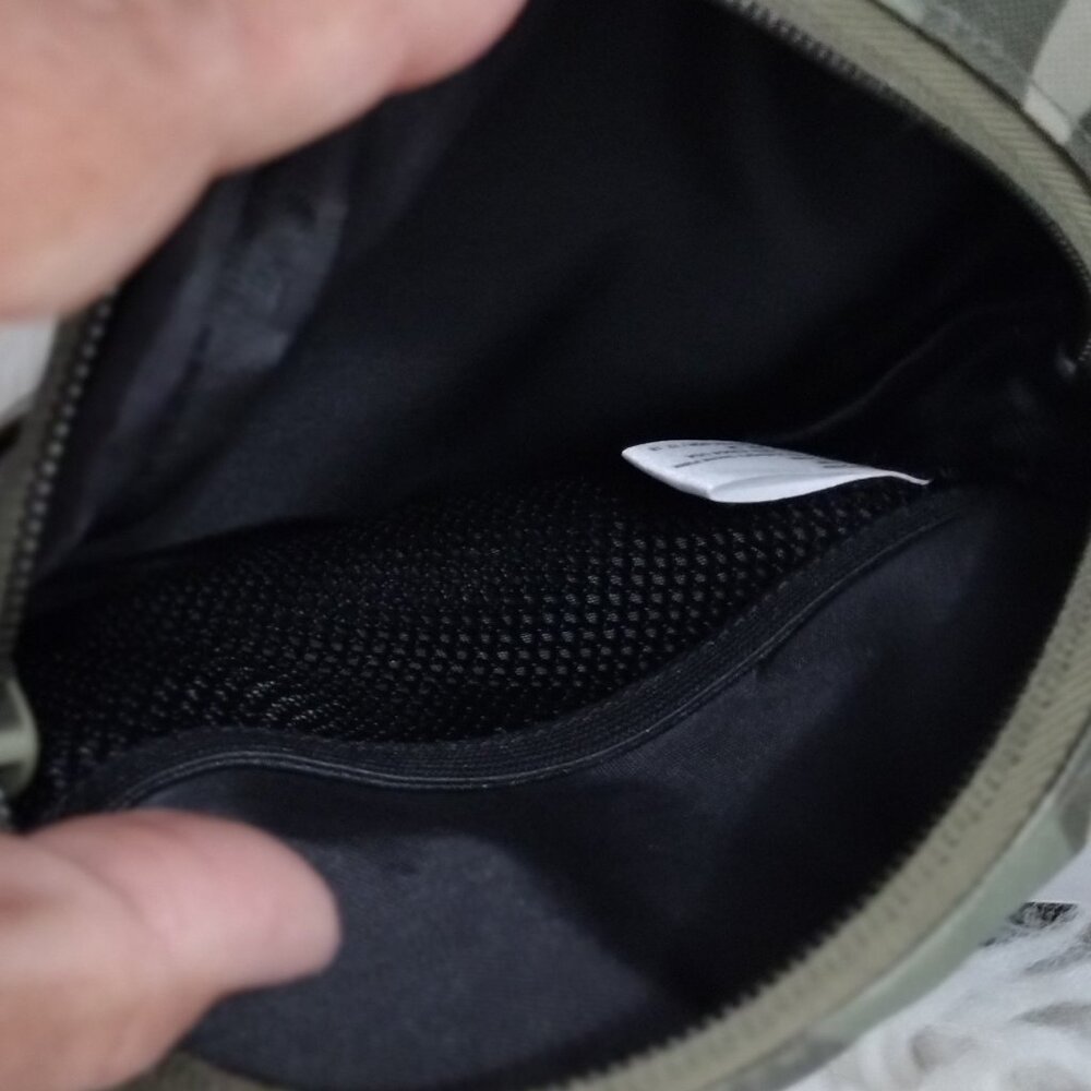 PINK Victoria’s Secret Camo Rhinestone Crossbody Bag Green Studded Mini Purse - Picture 10 of 10